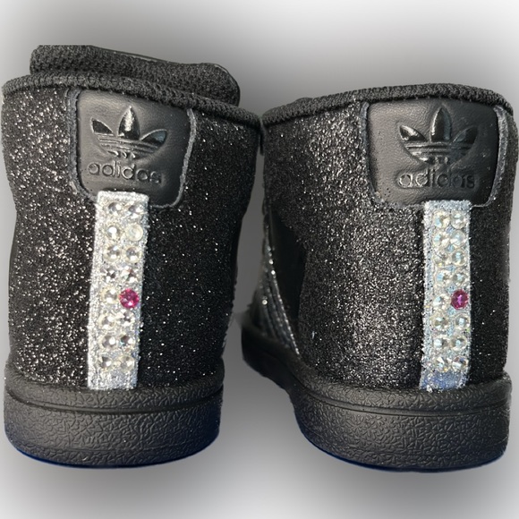 Custom Adidas - Picture 4 of 5